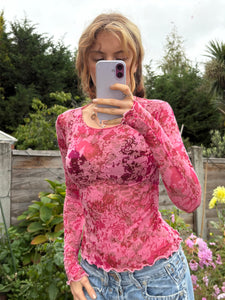 Loralai Gilmore Long Sleeve Top (frilly edge version)